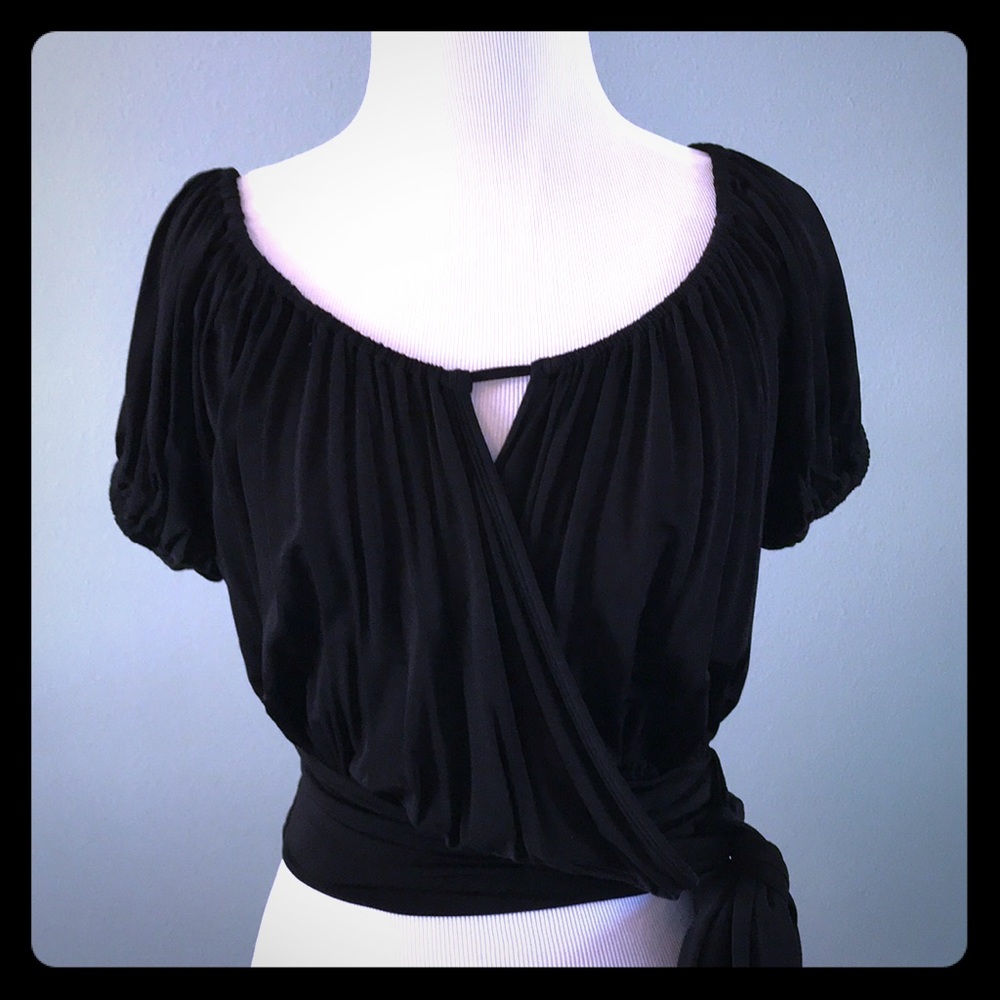 Off the shoulder faux side tie crop top